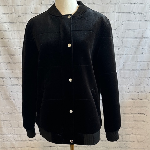 Members Only Classic Velvet Black Bomber Jacket - Picture 1 of 8
